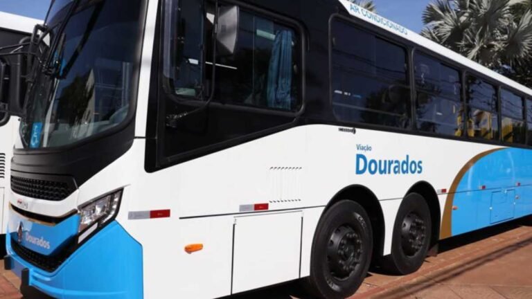 Dourados ganha quatro novos ônibus para o transporte público