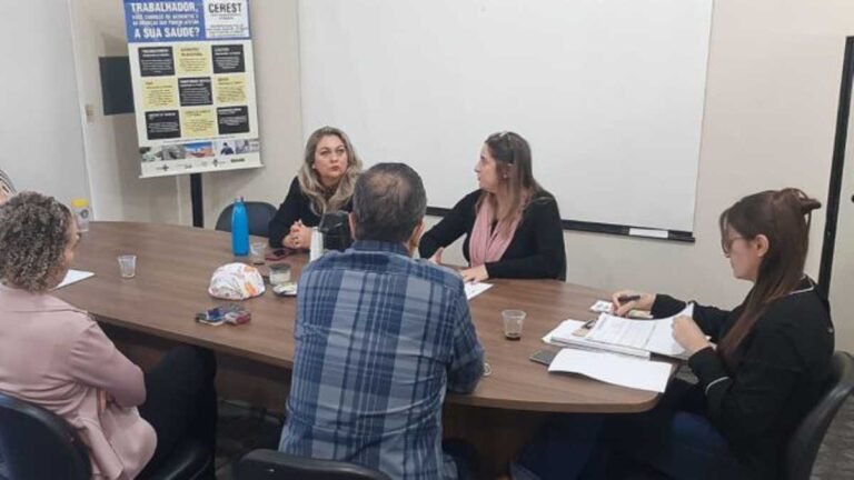 Semdes, Cerest e Vigilância Sanitária discutem saúde e segurança do trabalhador