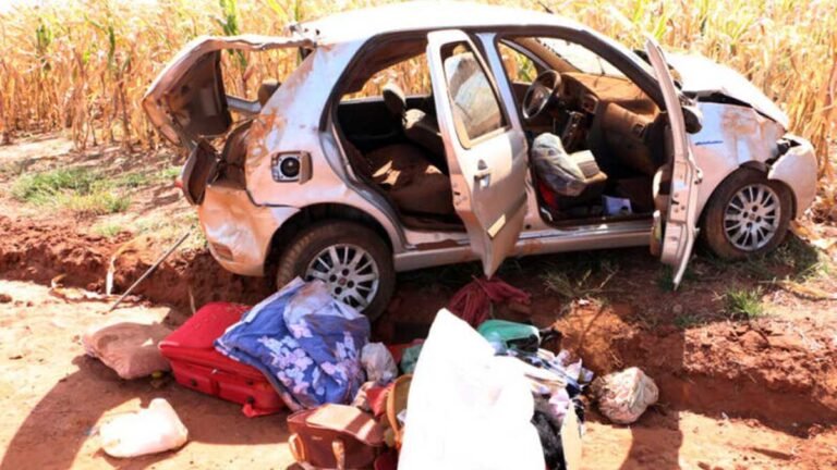 Mulher de 38 anos, criança de 3 e adolescente de 16 são socorridas após capotamento na BR-060