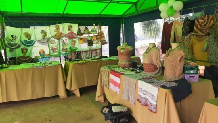 Como nova estrutura, Feira do Artesanato da Praça Antônio João é reinaugurada