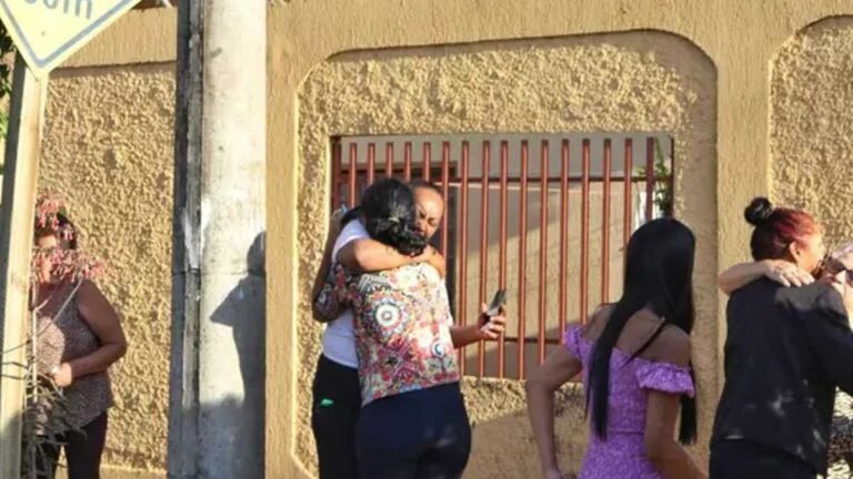 Idosa de 72 anos morre carbonizada durante incêndio em sua casa