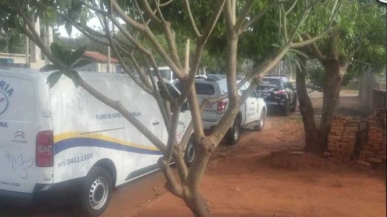 Policia investiga aborto de 20 semanas de gravidez após feto ser encontrado em esgoto
