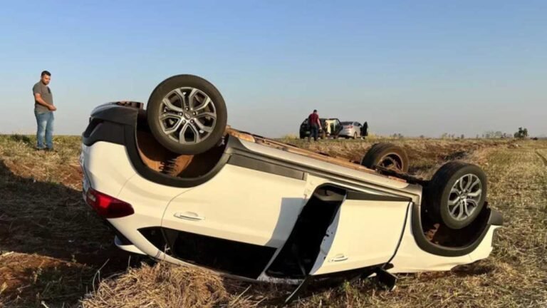 Família quase é atingida por carreta após capotar carro devido forte rajada de vento na BR-060