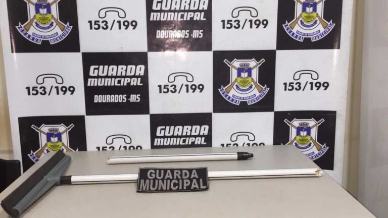 Jovem trás lanche pra ele e esquece do amigo e acaba apanhando de cabo de rodo em Dourados