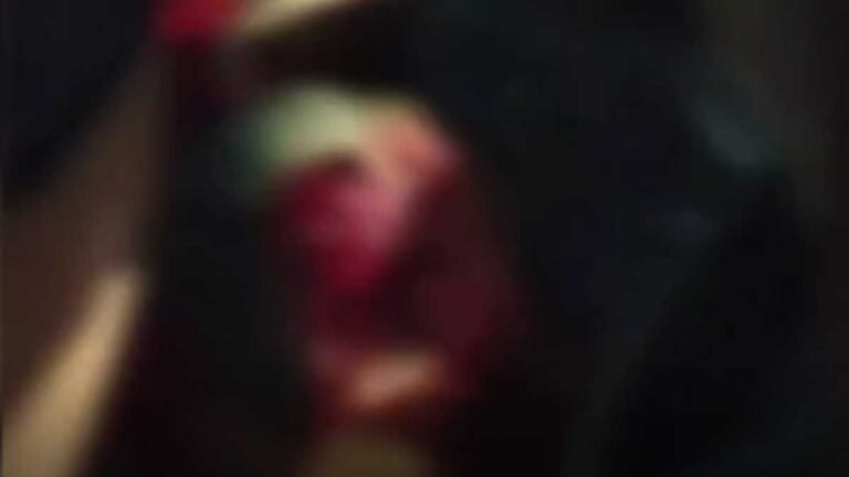 Vídeo – Homem é executado com 12 tiros e esposa acaba sendo ferida com disparo