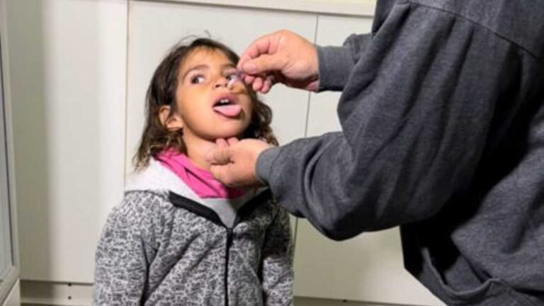 Campanha de vacinação contra Poliomielite termia hoje 30/09