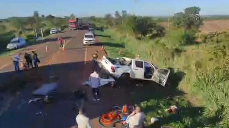 Acidente entre ônibus com pacientes de Dourados e caminhonete deixa três mortos e feridos na BR-163