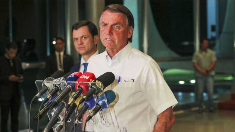 Moraes rejeita investigar falta de inserções na campanha de Bolsonaro