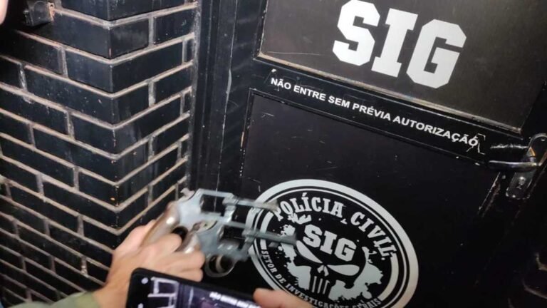 Vídeo da arma do crime – Polícia Civil esclarece homicídio de ” vulgo” Tana e prende em flagrante três pessoas