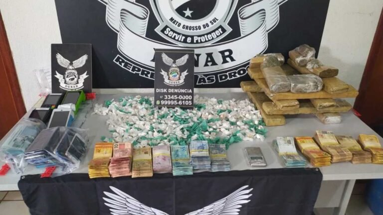 Polícia Civil desencadeia Operação Imbirussu e apreende dinheiro  drogas, nove pessoas foram presas