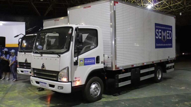 Semed aumenta frota com dois novos caminhões