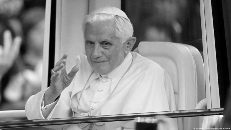 Papa Bento 16 morre aos 95 anos