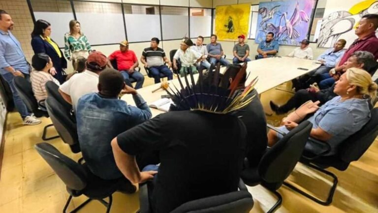Indígenas entregam à Setescc relatório sobre situação de 23 comunidades da Capital