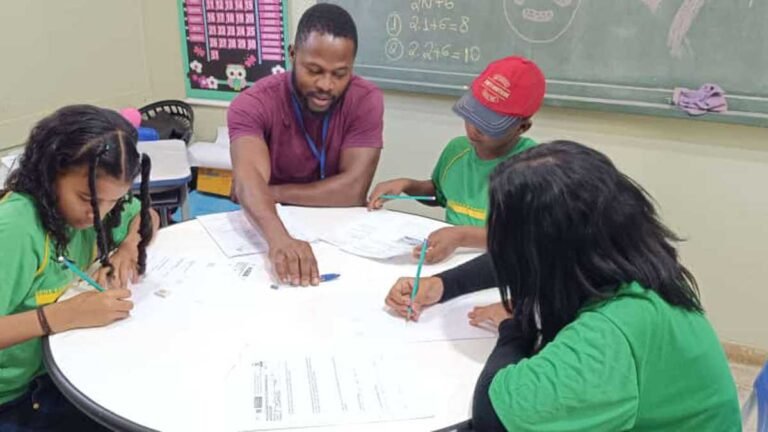 Coordenadoria Especial dos Imigrantes acolhe alunos estrangeiros