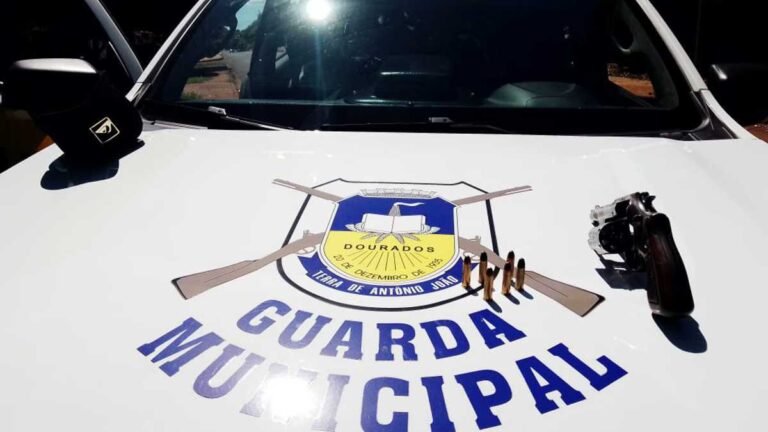 Canaã III – Guarda Municipal prende homem armado com revólver (Vídeo)