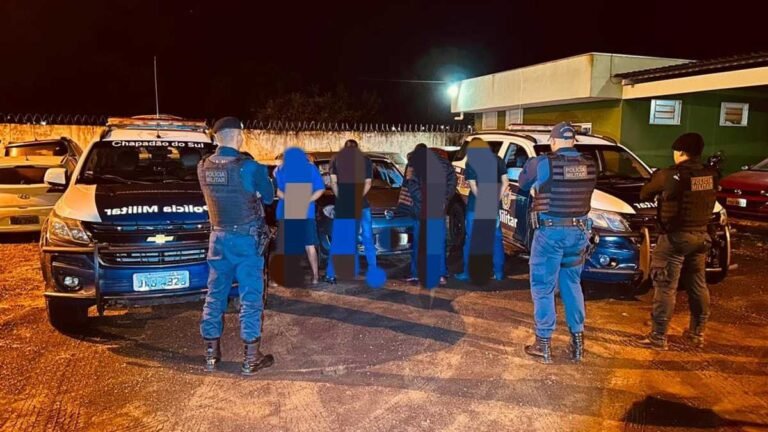 PM age rápido e prende três por tentativa de homicídio e importunação sexual em