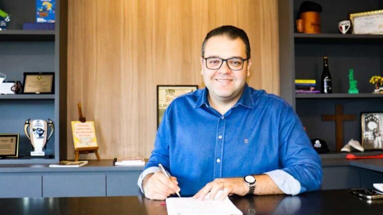 Com os 6%, os professores de Dourados vão acumular um reajuste de quase 25% nos últimos dois anos