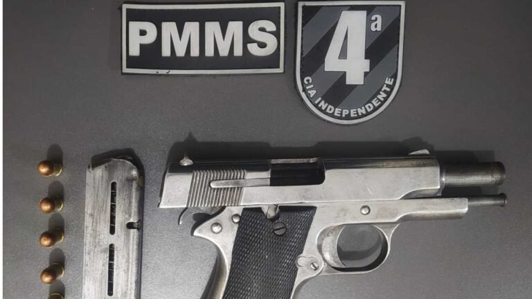 Criança de 7 anos e atingida com tiro na cabeça momento em que  tio tira arma da cintura