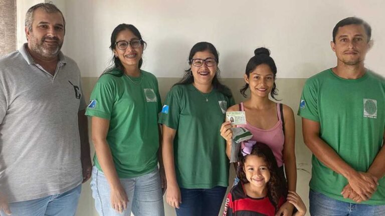 No Mês das Mães, jovem realiza sonho da habilitação graças ao programa CNH Social