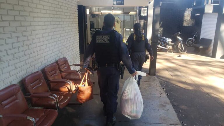 Terminal Rodoviário – GMD prende cocaína avaliada em 400 mil em Dourados (Vídeo)