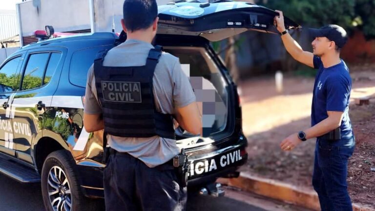 Ao terminar relacionamento com adolescente de 17 anos, ex-namorado divulga fotos intimas da jovem