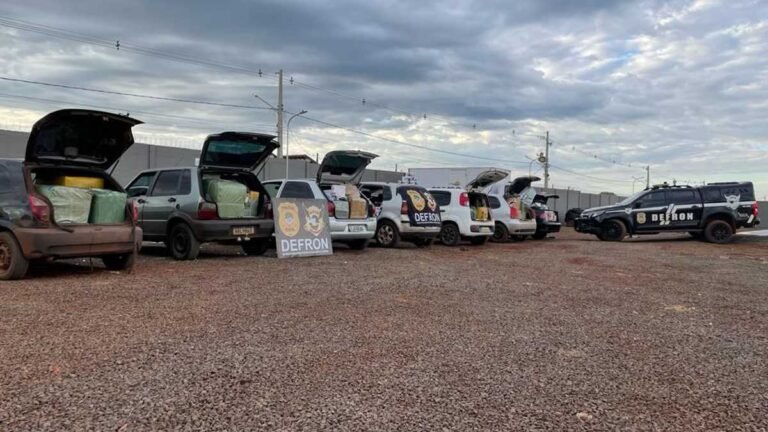 Vídeo – Sete carros recheados com produtos contrabandeados são apreendidos pela Policia Civil