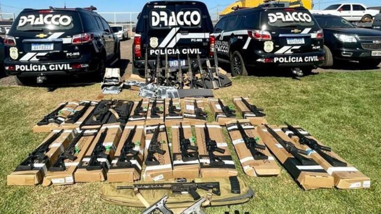 Dourados – Polícia apreende fuzis, pistolas, espingardas e carregadores em operação realizada Dourados