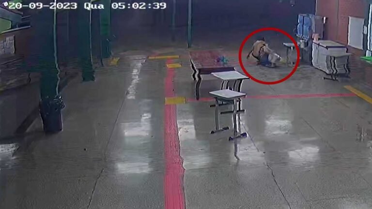 Vídeo revoltante – Homem agarra merendeira derruba ela e rouba celular