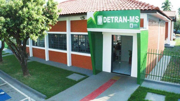 Com recurso de leilão, Detran devolve saldo a ex-proprietários, reforma agências e sinaliza cidades