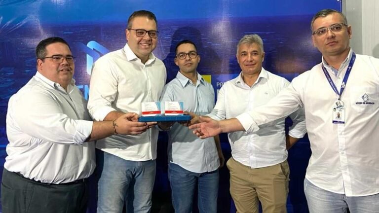 Dourados é a primeira cidade do Brasil a fazer vacinação em massa contra a dengue