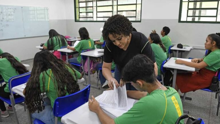 Segue aberto o período de pré-matrícula para alunos na Rede Estadual de Ensino