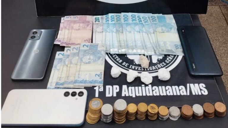 Operação policial resulta na prisão de mulher por tráfico de drogas