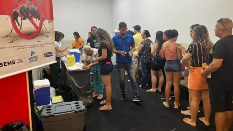 Neste fim de semana tem vacina contra dengue no Shopping Avenida Center e na EM Álvaro Brandão