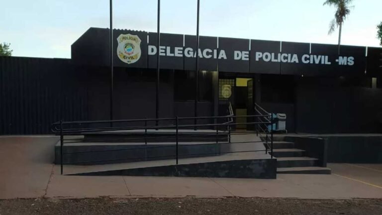 Foragido por estupro á 28 anos é encontrado e preso por violência doméstica após agredir companheira
