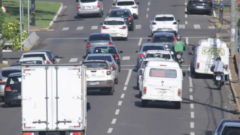 Vence nesta terça (hoje) licenciamento de veículos com placas de final 1 e 2
