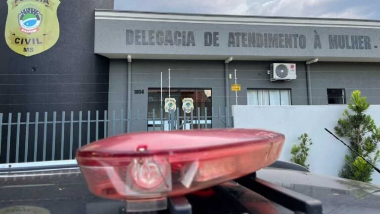 Polícia Civil prende homem em flagrante pelos delitos de perseguição, ameaça e dano