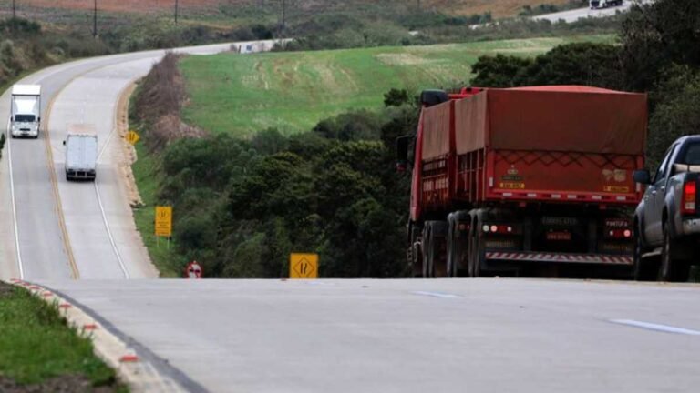 Governo de MS inova com 1ª rodovia de concreto para atender setor produtivo e melhorar segurança viária