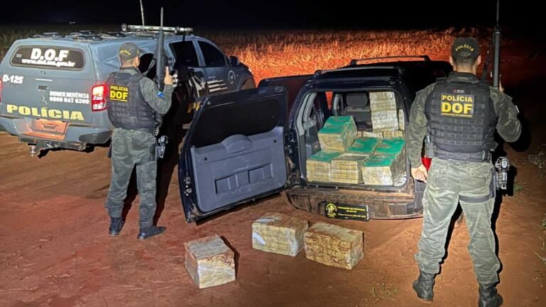 DOF apreende 400 quilos de maconha na Linha Internacional em Coronel Sapucaia