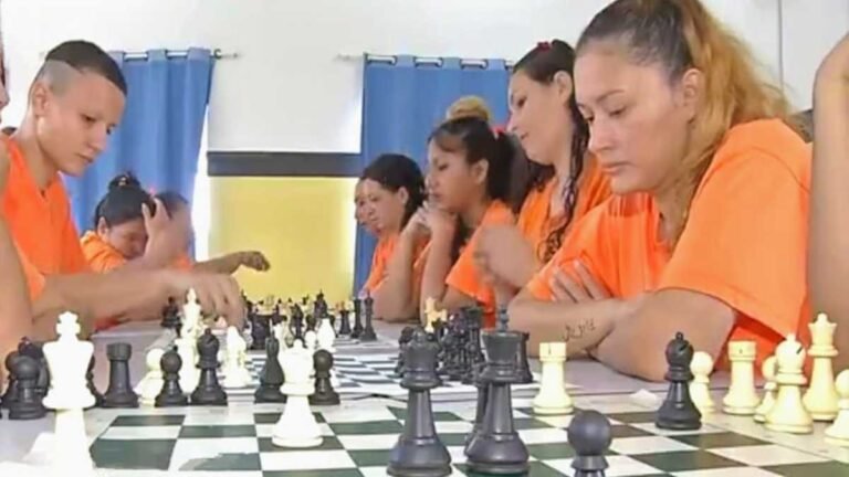 Xadrez que Liberta – Esporte da mente é ferramenta para o futuro de reeducandas em Corumbá
