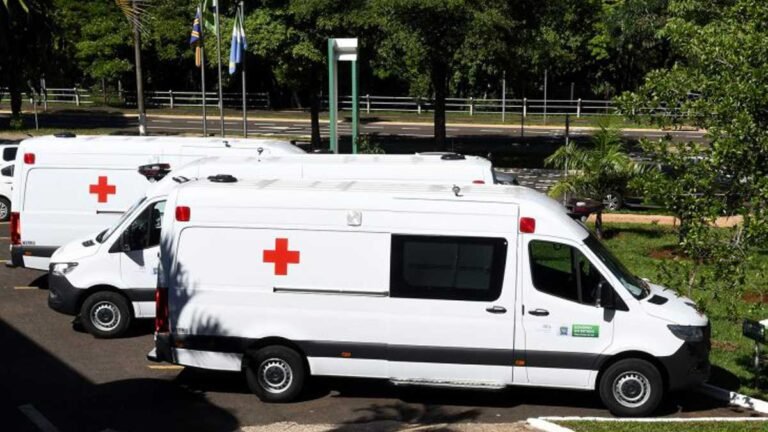 Ambulâncias, caminhonetes e Vacimóvel: 114 novos veículos para atender à saúde em MS