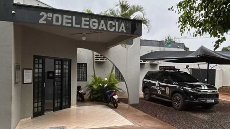 Pra arrancar dinheiro de familiares, jovem simula sequestro e acaba presa por falsidade