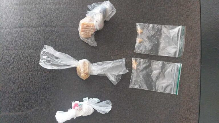 Polícia Civil prende suspeita de homicídio ocorrido na Capital, e fecha ponto de venda de drogas