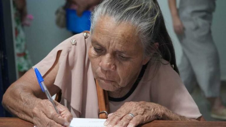 Assinaturas marcam compromisso com comunidades originárias de MS durante o mês dos povos indígenas