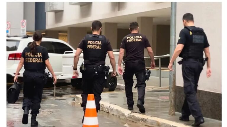 Policiais civis são presos por suspeita de cobrar propina de funkeiros e influenciadores