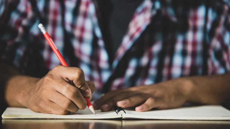 Inscrições para o Encceja 2025 começam em 21/4