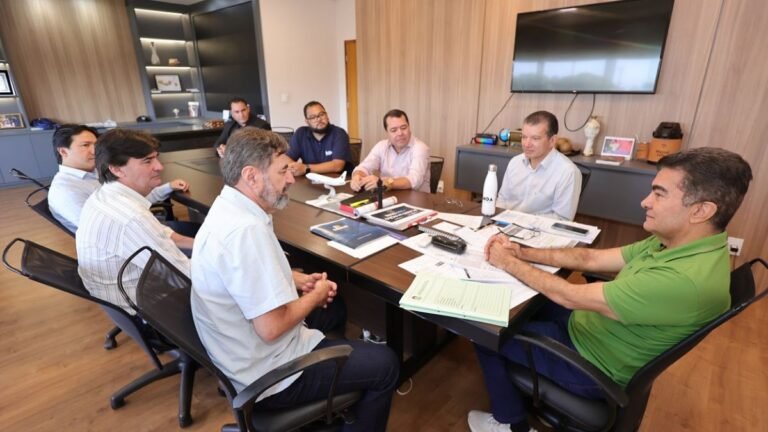 Com diretoria da Aced, prefeito destaca ações em prol do comércio e da sociedade