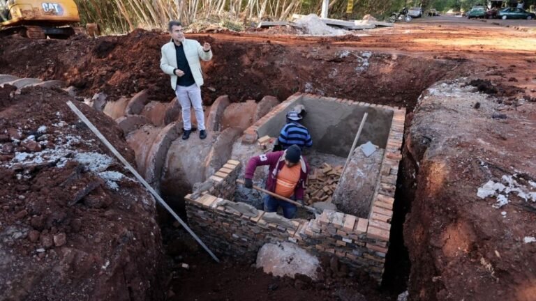 Prefeitura inicia obras de drenagem para acabar com alagamentos no Água Boa