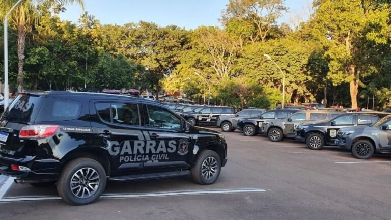 Policiais civis capturam homem dirigindo veículo com carga de contrabando