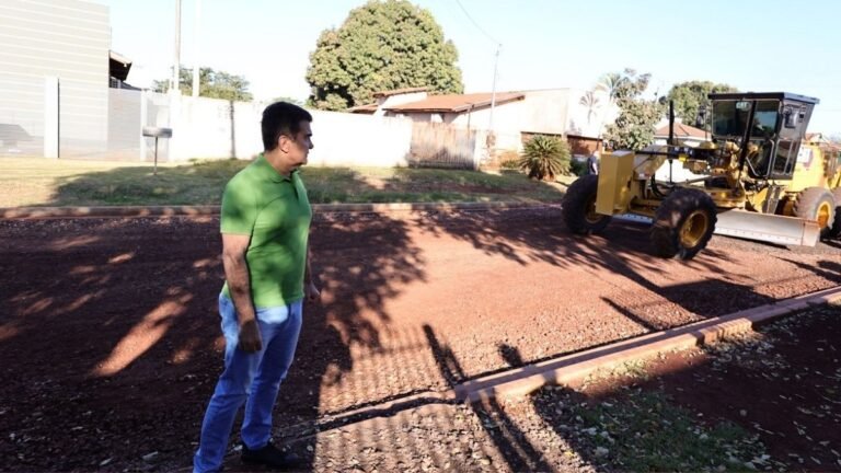 Prefeitura leva asfalto e acessibilidade para entorno do Posto de Saúde do Altos do Indaiá 