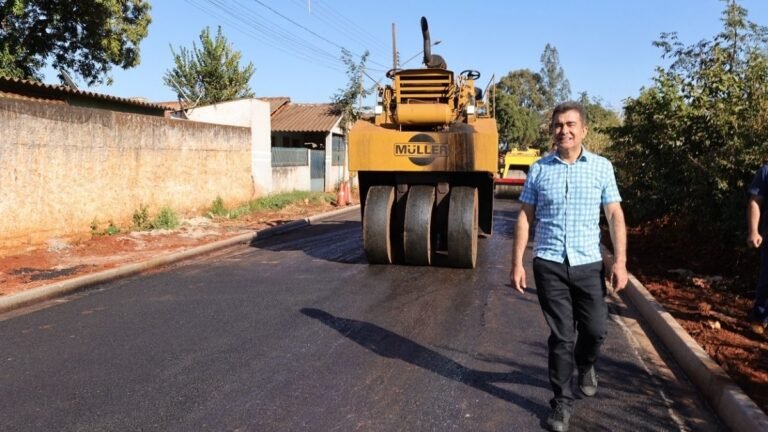 Prefeitura avança com obras de asfalto e drenagem em ruas da Vila Nova Esperança
